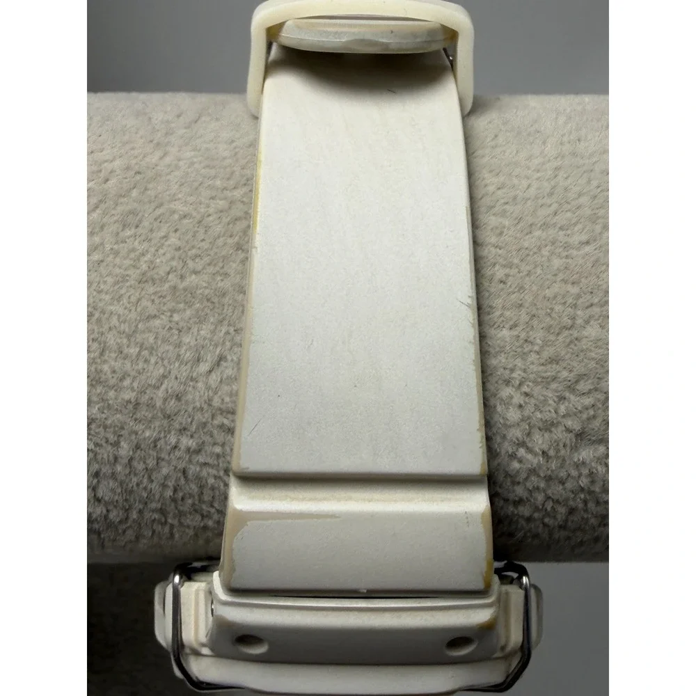 Casio band showing
